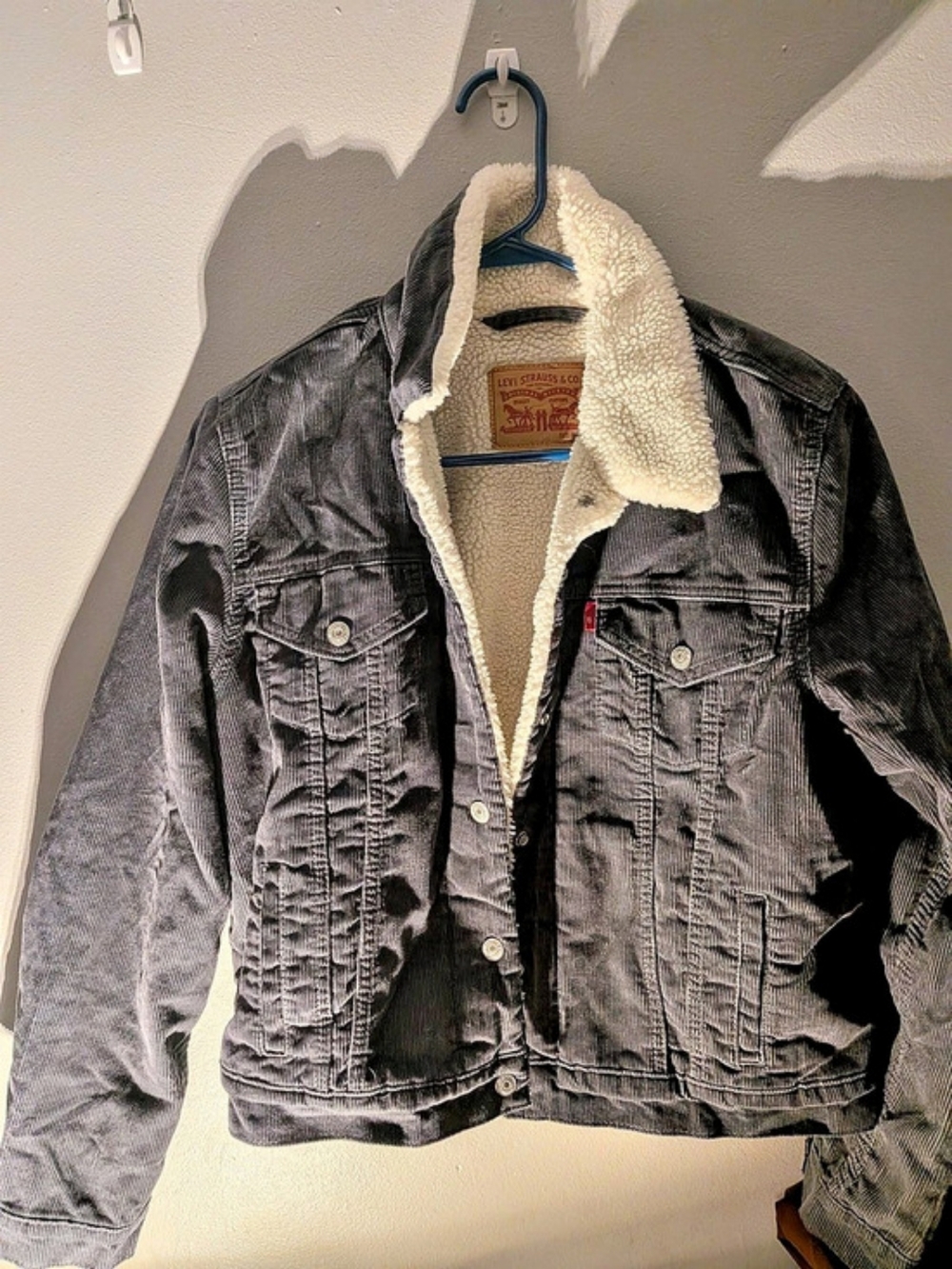 Levi's Men's Corduroy Sherpa Trucker Jacket Black Sherpa-Lined Jean Jacket